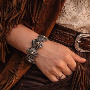 Vintage Southwestern Concha Style Panel Bracelet Silver Tone Heavy Cast Boho